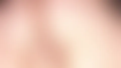 Sie dir diese geile Doggy Perspektive an und stell dir vor wie du deinen geilen S*****z reindrücken kannst 😏