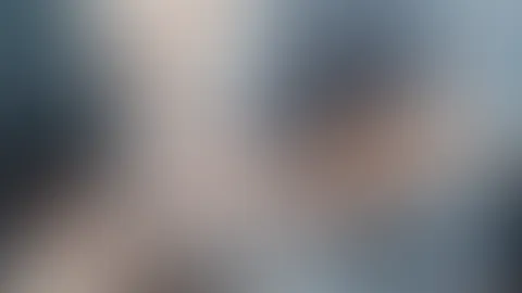 Ein Hauch von Nichts darunter, wartet ausgepackt zu werden. Kommt und helf mir damit wir heiße Sachen treiben können 🔥😏