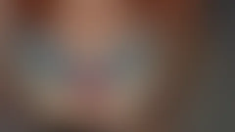 Würdest du mir auf mein Dekolleté spritzen wollen ? 💦