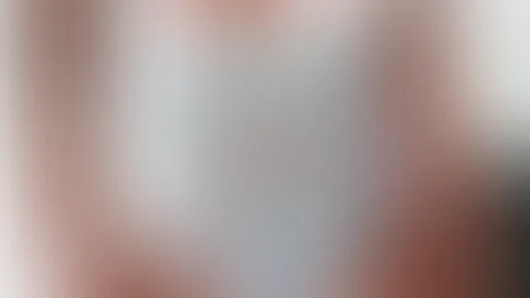 Ich bin hier, um spannende neue Menschen kennenzulernen und gute Gespräche zu führen. Ob über Alltag, verrückte Ideen oder einfach zum Lachen – ich freue mich auf Austausch. Schreib mir gern zuerst, i