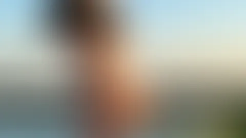 Sonne auf der Haut, Freiheit im Blick… ☀️ Manchmal braucht es nur diesen einen Moment, um alles andere zu vergessen… Aber das hier ist erst der Anfang 🔥 Traust du dich, mir zu schreiben und mehr zu e