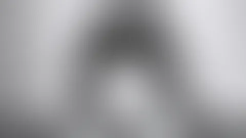 Lass mich dein Sklave der Begierde sein Baby 🤤