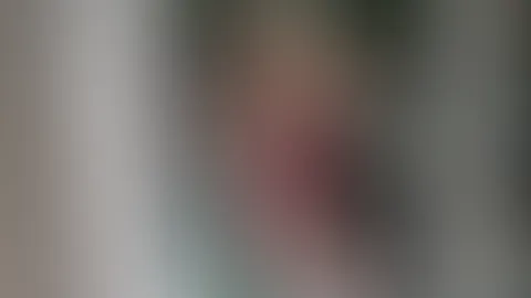 Flüster mir was schmutziges ins Ohr 😈