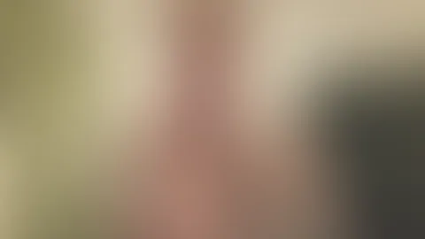 Naaaa kommst du mit mir in die 🔥 Badewanne? Wenn du mehr willst gibt es im Chat ein 5 min 📽️exklusiven VIP content also schreib #VIP schnell sein lohnt sich🤫💦