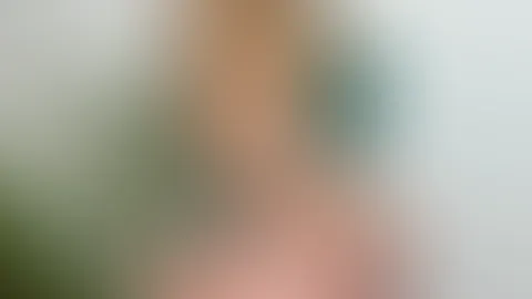 Was würdest du machen, wenn du jetzt hier wärst? 😼💋