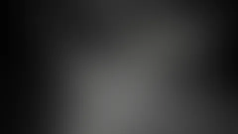 Traust du dich, mir zu schreiben? 😏 Meine DMs sind offen – vielleicht wartet dort genau das, wonach du suchst. 🖤