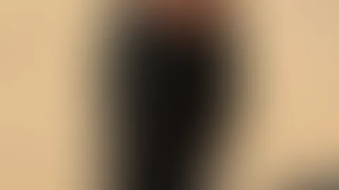 Ich habe einen Sandengel für dich gemacht 😏 nackt!! Das war so heiß 🥵🤤 und vll sieht man einmal kurz mein Gesicht 😏 ungeplant aber viel Spaß dabei.