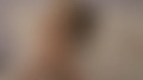In der Badewanne masturbiert und erwischt