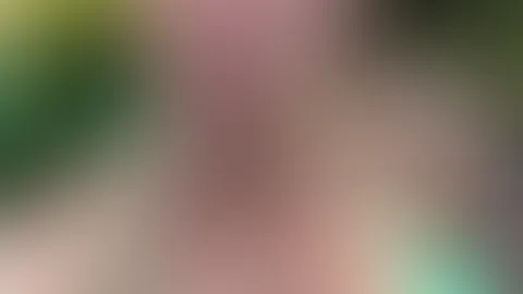 Hast du Lust meine dicken 🍉🍉 mit Sonnenmilch einzureiben? 😈💦