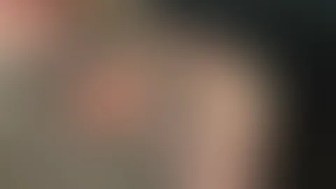 Nach dem CrossFit, schnell geduscht.💦 Jetzt fix nach Hause da wartet noch ein S*****z auf mich 😜🚀(Clip 14sek)