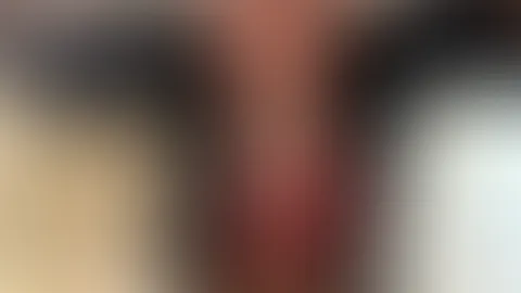 Zeig mir Dein bestes Stück, ich bin bereit für einen blowjob 🤤