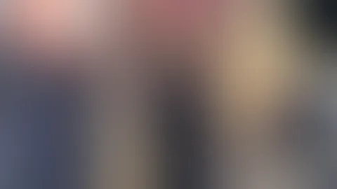 Sonntag Morgen und schon wieder unterwegs. Fenster runter, Sonne im Gesicht und dieser Kuss ist nur für dich. 💋 Ich frage mich... würdest du ihn dir abholen kommen? 😏 Vielleicht gebe ich dir später