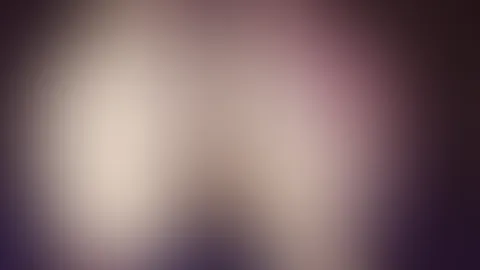 Bereit für doggy?🔥💦 Schieb den Stoff schnell zur Seite und Steck in rein. Welches Loch hättest du gerne zuerst?