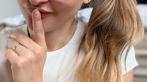 Ich bin so horny - möchtest du mit mir spielen?