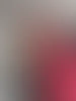 Ich liege hier… und warte. Soll ich wirklich alleine bleiben? 😈