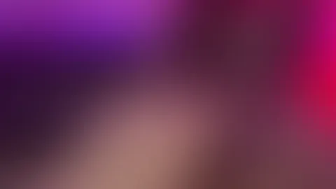 Ich liebe dieses Video. Hier f**ke ich mich gleichzeitig in meinen A***h und meine M****i. Doppelte Penetration fühlt sich für mich unglaublich gut an.
