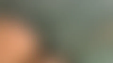 Ich genieße den Moment… aber ich frage mich gerade: Würdest du zu mir ins Wasser kommen? 😏💋