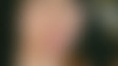 Reif, curvy und viel zu verführerisch für normale Sprechzeiten. 💋 Traust du dich ?