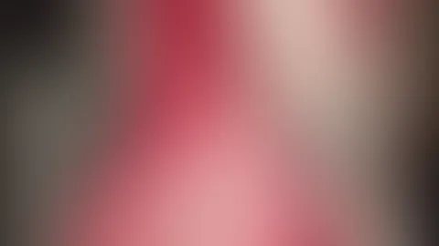 Dieses Outfit ist unglaublich sexy… besonders von vorne und von hinten 😏 Willst du es von allen Seiten betrachten? Schreib mir in die DMs — ich zeig dir alles genau, was drunter ist und wie es sitzt