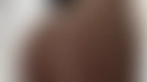 Nach der Arbeit erstmal duschen ,ist das beste findest du nicht auch? 🤭❤️