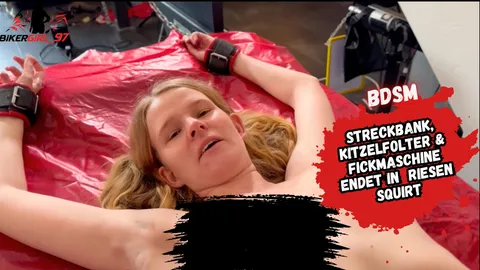 Junges Teen Girl bekommt Hardcore F**k mit der F**kmaschine und Kitzelfolter auf Streckbank