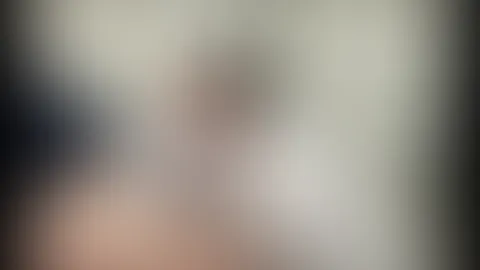 Ich liebe es, süße Momente zu genießen... 🍭 Und ja, ich habe ein sehr interessantes Video – wenn du möchtest, kann ich es teilen 😉
