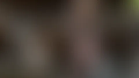 Viviens Landleben - Nackt und angeleckt zwischen den Kühen!
