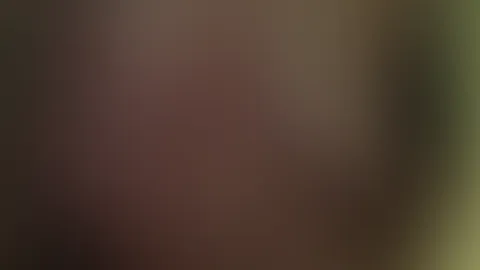Ich massiere richtig geil meine beste Freundin, und zeige meine Titten dabei!đâ€ïžđ