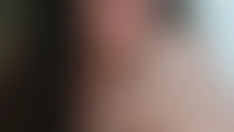 Hi ihr Lieben, ich bin zurück! 😈✨ Endlich bin ich wieder für euch da – und ich habe ein paar brandneue, extrem heiße Stories im Gepäck. In meinem neuesten Video zeige ich euch mein liebstes „Mamisecr
