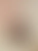 Bist du bereit mir zu Füßen zu liegen? 😈