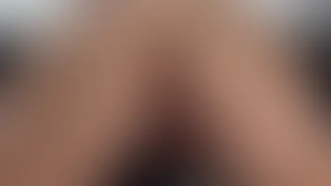Ich liebe es mich von hinten richtig geil stoßen zu lassen! Sag mir ob du auch Lust drauf hättest! 😈