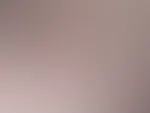 Guten Morgen mein geiler 🥵 Ich liege im Bett, nur mein Slip ist noch an… mein BH ist schon längst gefallen 😏💋 meine Nippel sind hart, heiß und bereit, mit dir zu spielen… komm ganz nah, und sehe wi