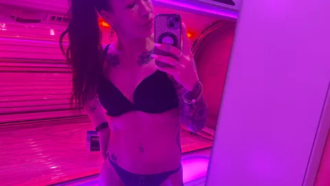 Artig im Solarium ? 🧐😏