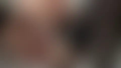 Mit riesen Dildo masturbieren