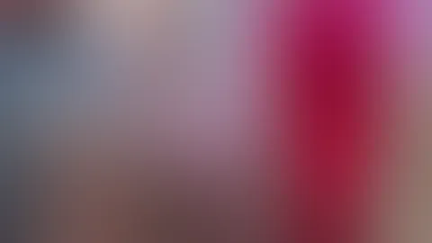Schau mir zu, wie ich meine P***y in Nahaufnahme für dich w***se und spritz darauf geil ab für mich. 😈💦