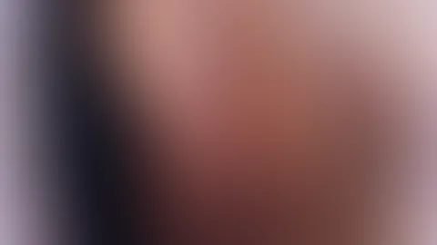 Sieh dir meine glatte P***y an!