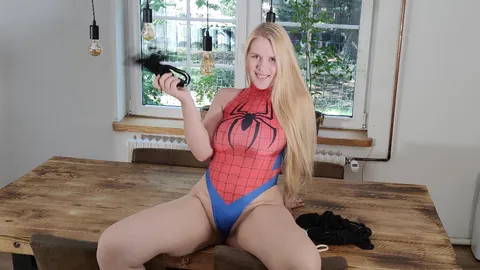 Spider-Maja wird im Netz gefangen und hart gef**kt! 🕸️💦