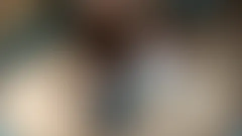 Darf das ein Frauen Arzt mich so vollspritzen !!