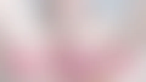 Wenn Du Glück hast 🍀... erwischt Du mich Live...und da ich es mir fast immer vor der Cam besorge...wirst Du mich so sehen 😍...folge mir um mich nie wieder zu verpassen ❤️