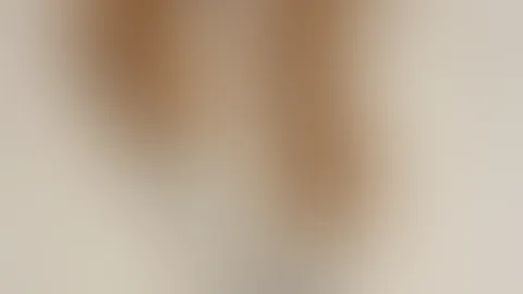 Versaute 19 jährige mit knackigen Ass 🤭
