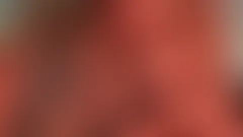 Ich nehme deinen S*****z in die Hand, knie mich vor dich hin und schiebe ihn in mein Mund... 🥵💦 Dann blase ich soooo genüsslich dass du es nicht mehr erwarten kannst und spritzt voll ab.