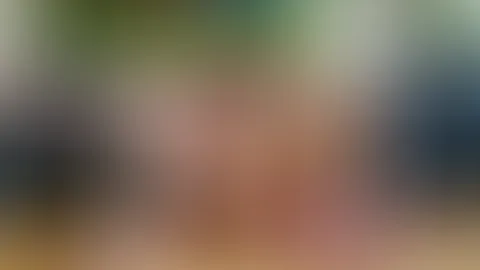 ich p**se wie ein pony und f**ke mich selbst