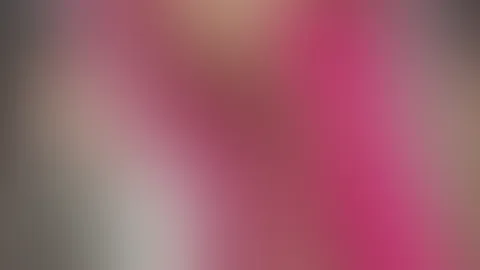 Stell dir jetzt nur mal deinen geilen S*****z zwischen meinen Lippen vor 💦