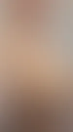 Frisch aus der Dusche und schon angezogen vor der Cam! Heute bekommt jeder der mir beim Tippziel hilft einen 50% Rabatt auf meine privaten Inhalte! Das darfst du nicht verpassen!💋🔥