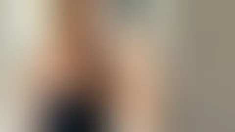 Soll ich fĂŒr dich das Handtuch fallen lassen oder kommst du lieber gleich mit unter die Dusche .. đđ€€