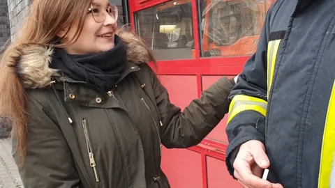 Nach dem Einsatz zum AO F**k überredet mit C******e