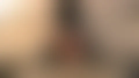 Overkneews, sexy Dessous und eine geile Reitstunde mit tiefen Einblicken und geilen Nahaufnahmen