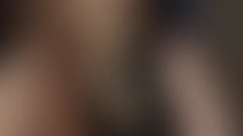 Ich spüre da etwas, das ich noch nie gefühlt habe. Magst du Geheimnisse so sehr wie ich? Die Neugier macht mich ganz kribbelig... Was passiert wohl, wenn du dich traust? Lass uns herausfinden, wie ver