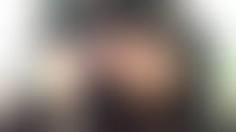 EXtrem geile F**K-MILF, zerf**kt ihre F***e!! DIRTY TALK! Ich bin so extrem geil das ich meiner MILF F***e einen harten und geilen Selbstf**k gönne und und beide mit meinem Dirty Talk immer weiter a