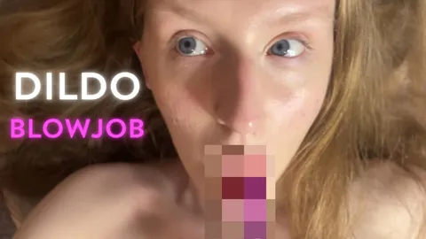 Ein schneller Blowjob an meinem Dildo mit Deep T****t und Nahaufnahmen